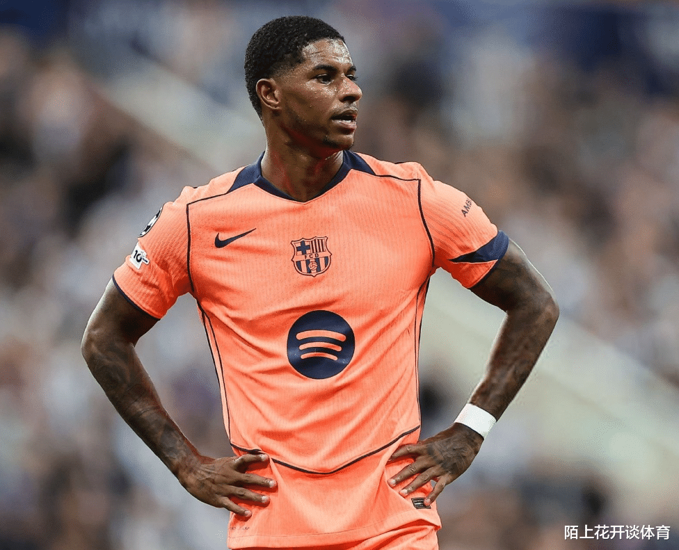 多米体育-拉什福德疑似因伤下场 为曼联打进86球超贝克汉姆